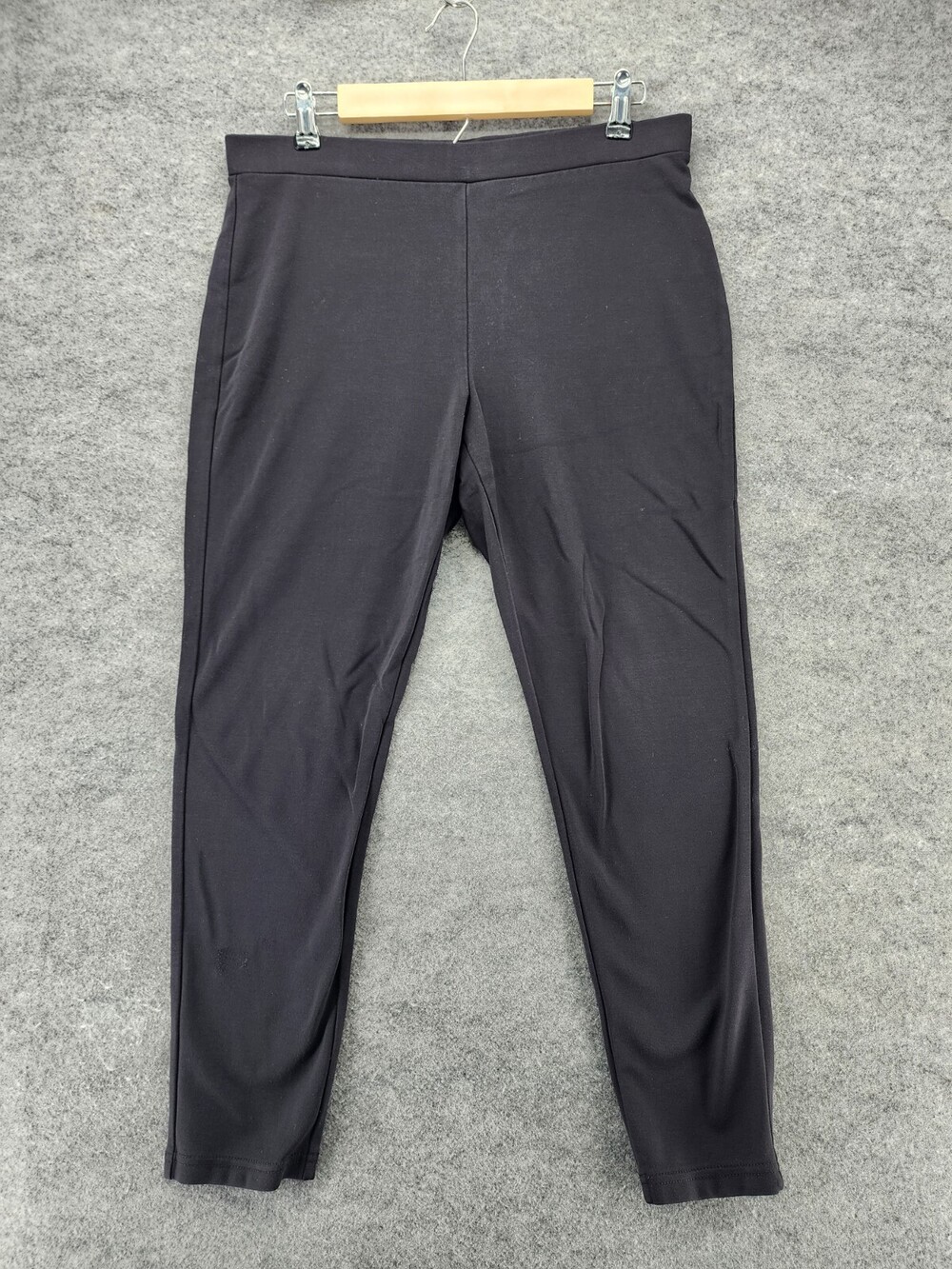 Chicos Pants Womens 1 US Medium Crop Pull On Black Mid Rise 33x25